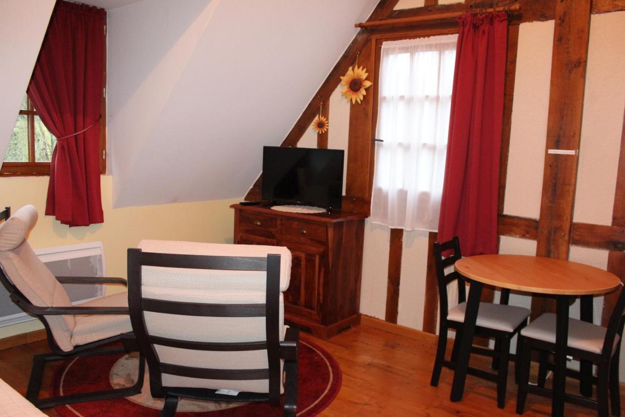 B&B Devalpierre Adult Only Glanville Esterno foto