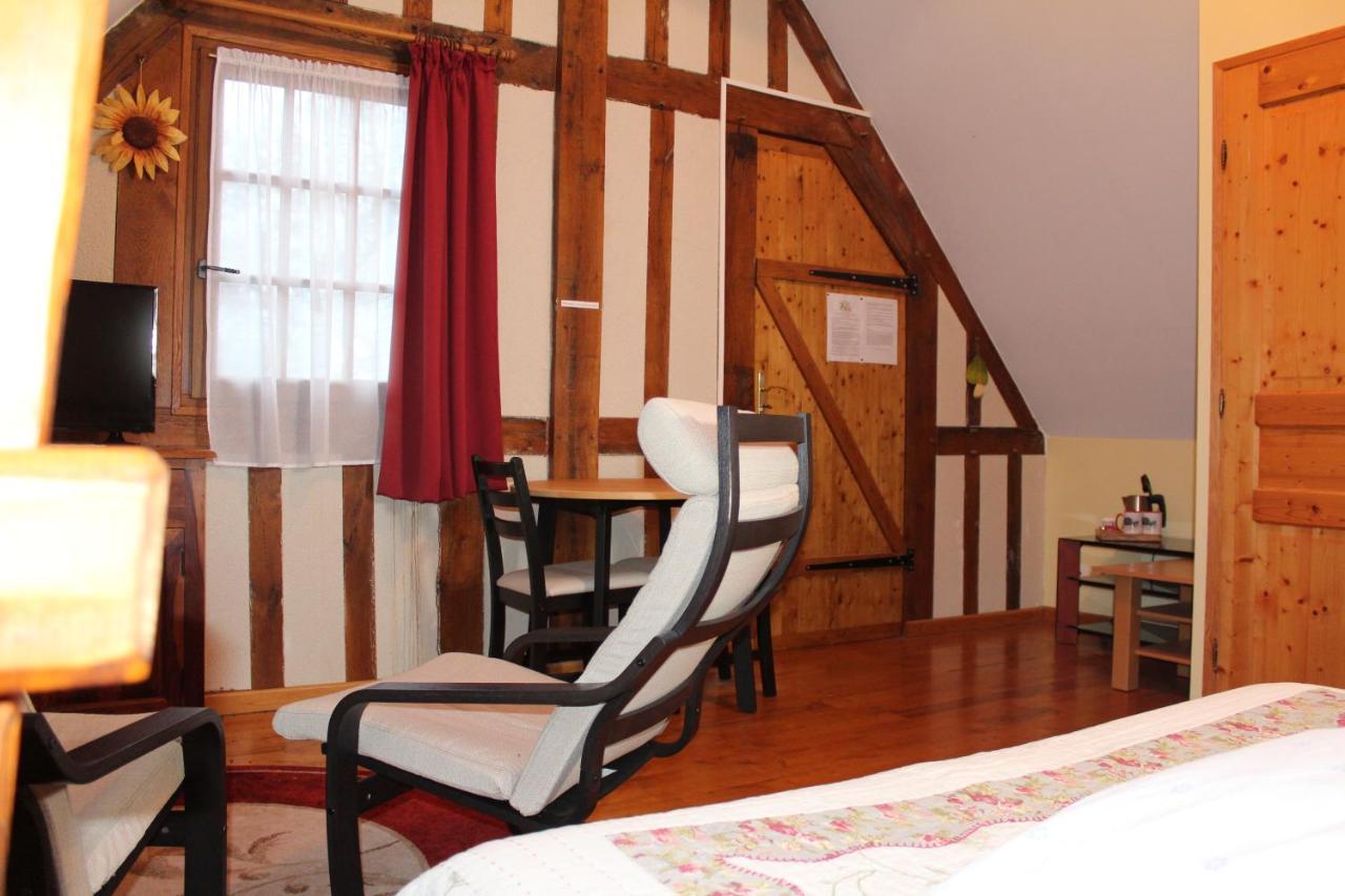 B&B Devalpierre Adult Only Glanville Esterno foto