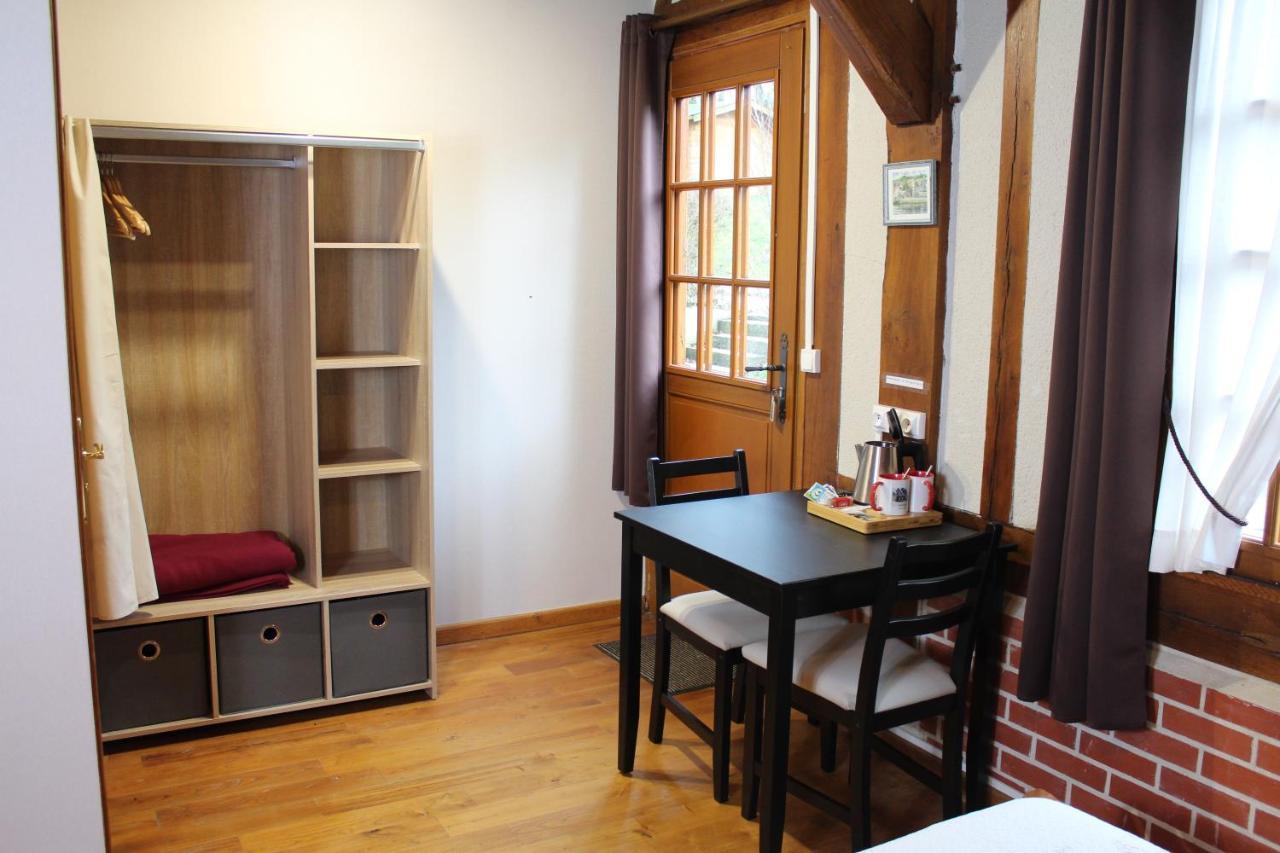 B&B Devalpierre Adult Only Glanville Esterno foto