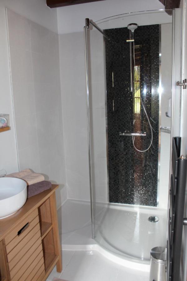 B&B Devalpierre Adult Only Glanville Esterno foto